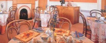 Hillview House - Getaway Accommodation 4