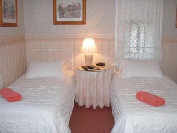 Hillview House - Getaway Accommodation 1