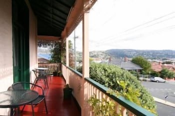 Hillview House - Getaway Accommodation 5