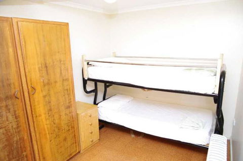Beachfront 5 25 Willow Street - Getaway Accommodation 2