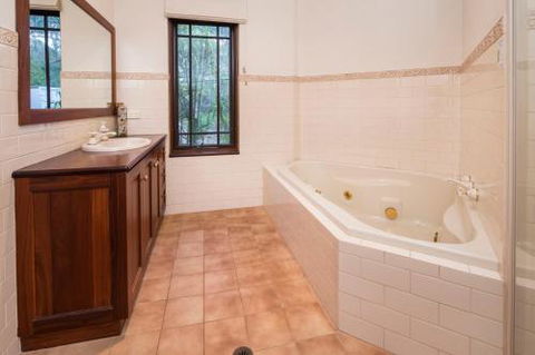 Peppi Pool Delight - Getaway Accommodation 1