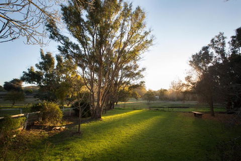 Historic Oak Hill House Estate Truffle Gourmet Festival Region - Getaway Accommodation 5