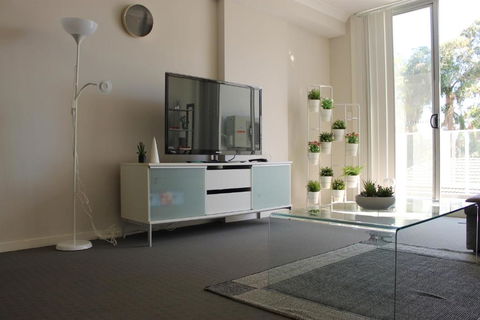 Enjoyable Holiday Home For Group Six - Getaway Accommodation 1