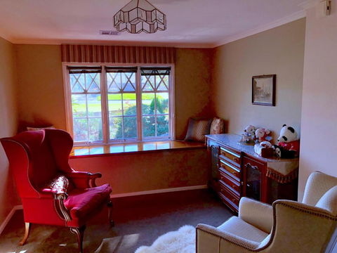 Pride Leisure Tudor House - Getaway Accommodation 6