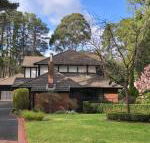 Pride Leisure Tudor House - Getaway Accommodation