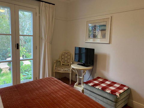 Aashay B & B - Getaway Accommodation 6