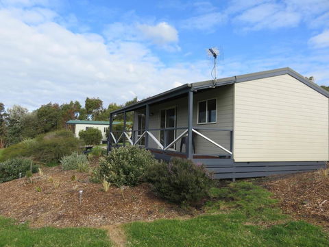 Tidal Dreaming Seaview Cottages - Getaway Accommodation 5
