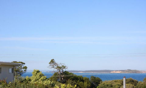 Lonsdale Shores - Getaway Accommodation 4