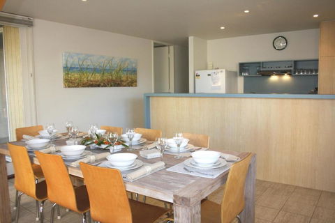 Lonsdale Shores - Getaway Accommodation 2