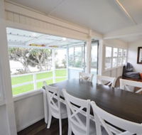 Golden Sands at Beachmere - Getaway Accommodation