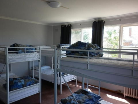 Young Budget Accommodation - Getaway Accommodation 2