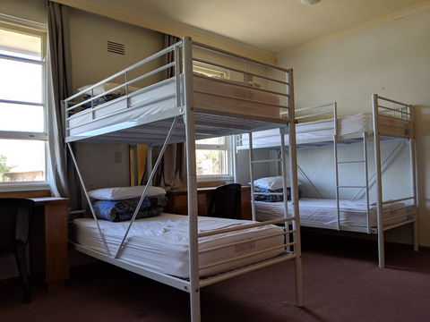 Young Budget Accommodation - Getaway Accommodation 5