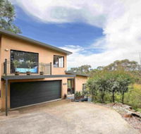 Postcards From the Edge - Getaway Accommodation