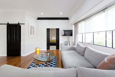 Hidden Treasure - Getaway Accommodation 5