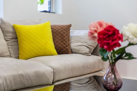 Relax In A Spacious & Modern Townhouse In Asquith - Getaway Accommodation 3