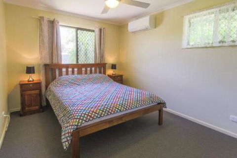 Hibiscus Holiday Home - Getaway Accommodation 4