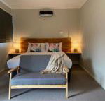 Railway Hotel Queenstown - Getaway Accommodation