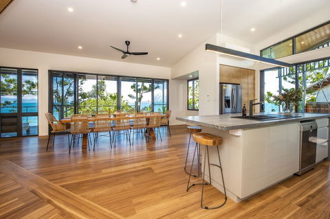 Headland House - Getaway Accommodation 4
