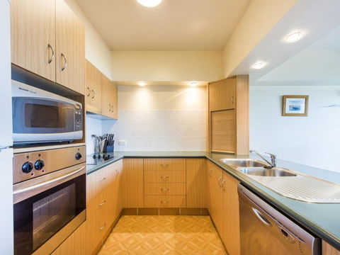 Riverview Apartments 1.3 - Getaway Accommodation 5