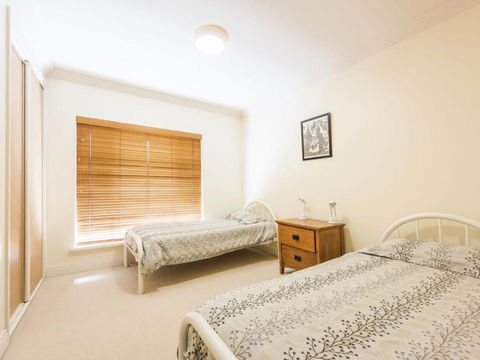 Riverview Apartments 1.3 - Getaway Accommodation 2