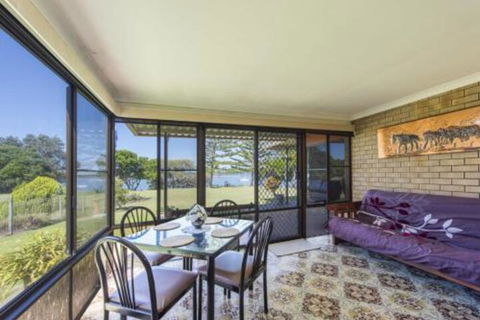 Roblinvale 3 / 28 Queen Lane - Getaway Accommodation 0