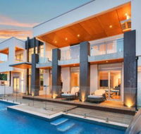 Opulent Oasis - Getaway Accommodation