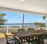 Bellevue overlooking serene Lake Woolumboola - Getaway Accommodation
