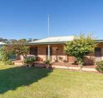 Cudgee quaint cottage with separate cabin - Getaway Accommodation