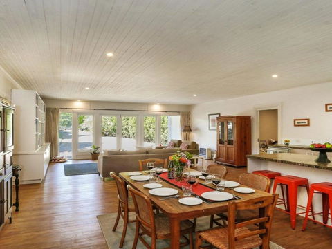 Hardigreen Park Spacious With Tennis Court - Getaway Accommodation 2