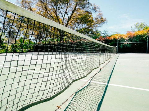 Hardigreen Park Spacious With Tennis Court - Getaway Accommodation 3