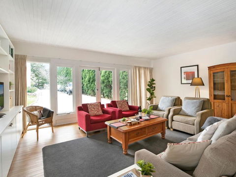 Hardigreen Park Spacious With Tennis Court - Getaway Accommodation 5