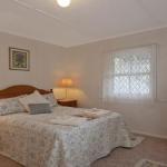 Hollyoak Cottage Delightful Ducks & Doileys! - Getaway Accommodation 0