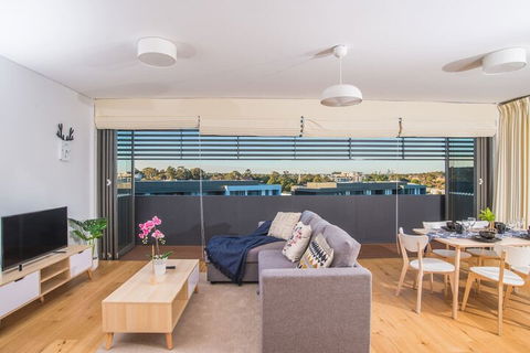 Peak East 2bed2bath APT @ryde SO Relaxing - Getaway Accommodation 4