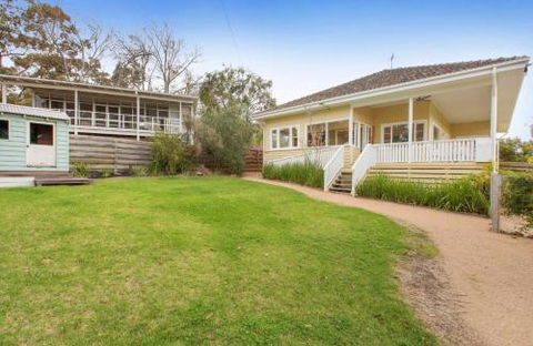 BEACHSIDE GETAWAY DROMANA - Getaway Accommodation 6