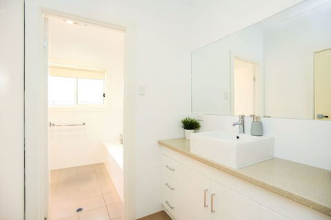 Aldinga Beach Experience - Getaway Accommodation 7