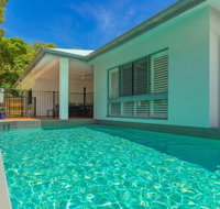 CANOPY HOUSE at PALM COVE - Getaway Accommodation