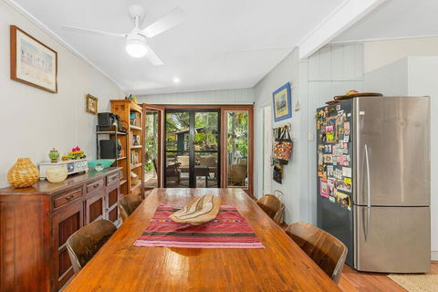 BEACH RETREAT - Getaway Accommodation 4