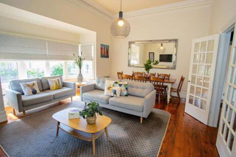 Hansen Street Retreat - Getaway Accommodation 0