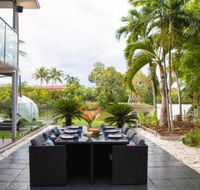 Absolute Lakefront Port Douglas - Getaway Accommodation