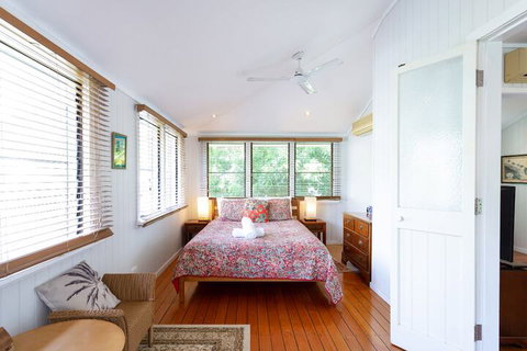 Edenvale Cottage In Beautiful Tropical - Getaway Accommodation 4