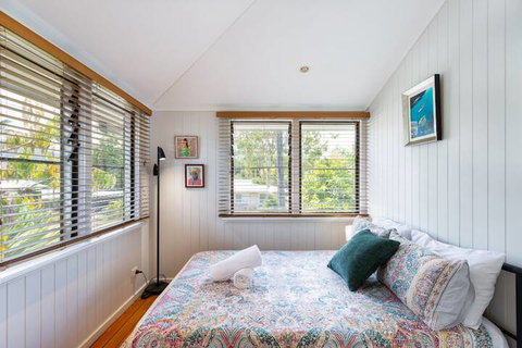 Edenvale Cottage In Beautiful Tropical - Getaway Accommodation 6