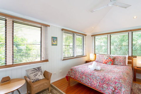 Edenvale Cottage In Beautiful Tropical - Getaway Accommodation 7