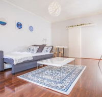 Vibrant And Colorful Apartment In Dollspoint - Getaway Accommodation