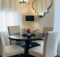 The Grove - Getaway Accommodation