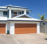 Relax at Pacific 1 / 26 Pacific Avenue private duplex with enclosed yard - Getaway Accommodation