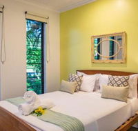 Tranquility by the Lake Port Douglas - Getaway Accommodation