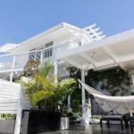 White Beach Cottage - Getaway Accommodation 0