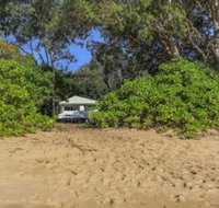 Seabreeze Beachfront Clifton - Getaway Accommodation