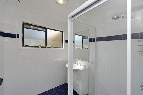 Horace St. 85 Shoal Bay - Getaway Accommodation 6