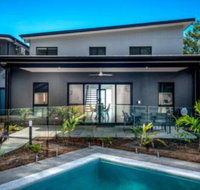 Tropicana Resort Clifton Beach - Getaway Accommodation